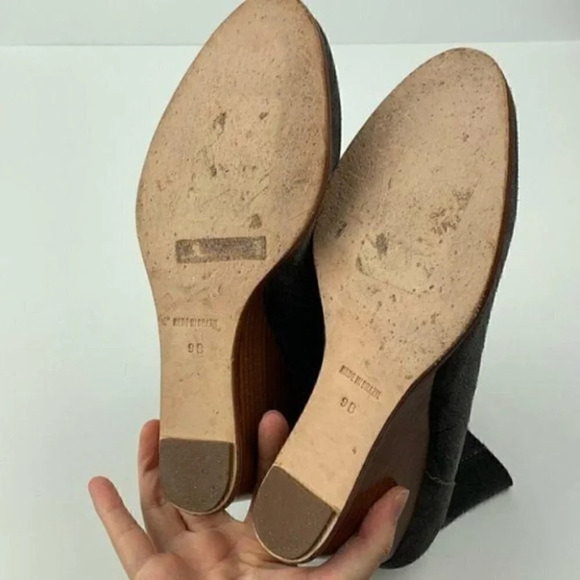 Matt Bernson womens boots size 9 gray suede pull on Wooden wedge ankle booties - Picture 6 of 9